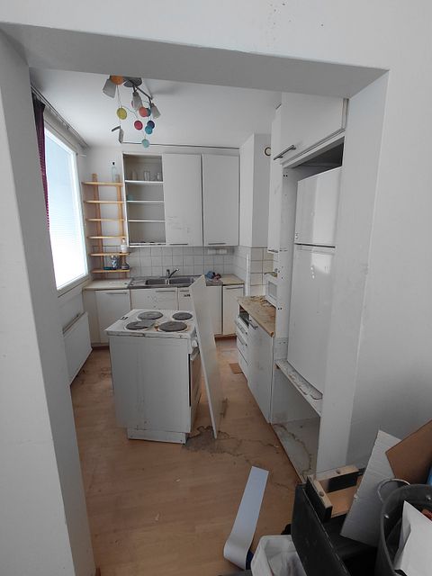 Image 2/7