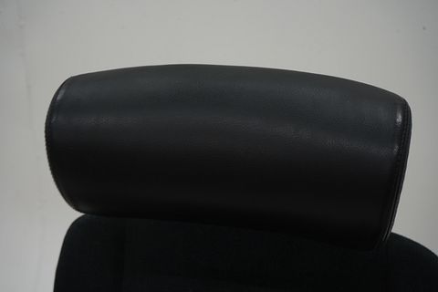 Image 6/8