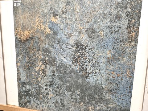 Image 11/25