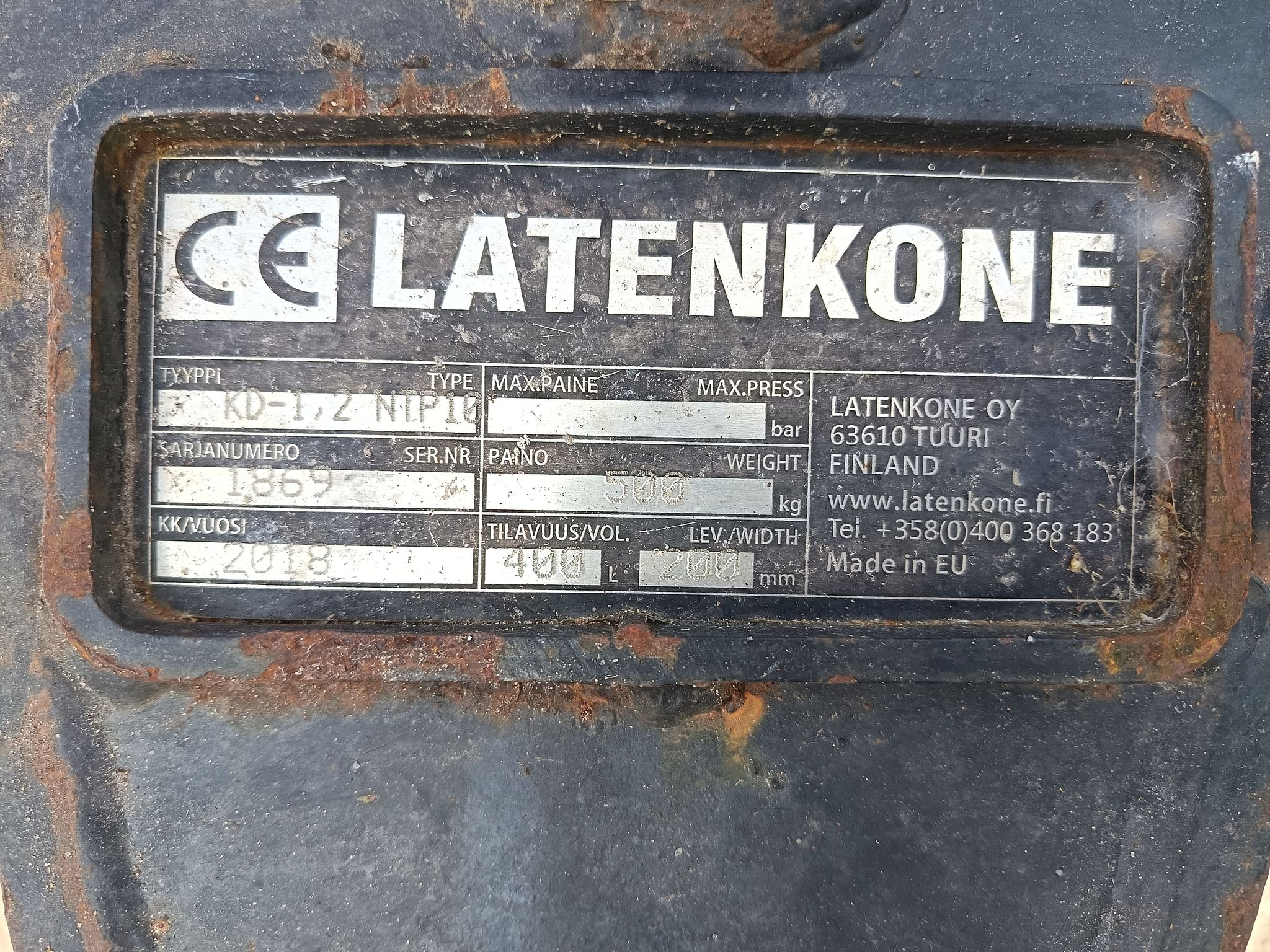 Image 8/12