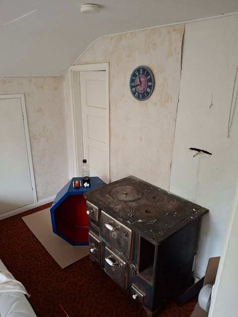Image 17/25