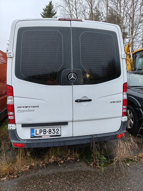 Image 5/10
