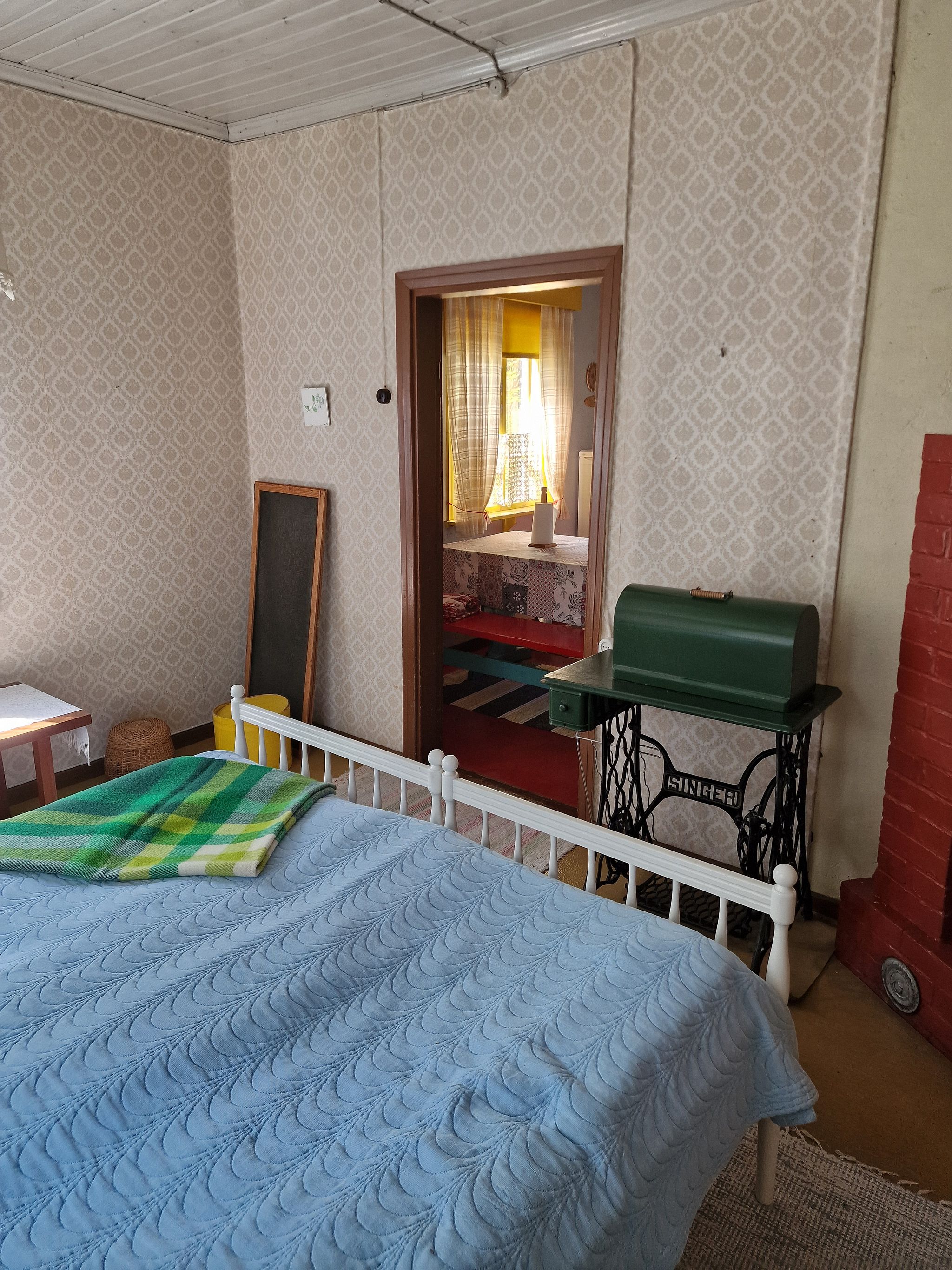Image 25/37