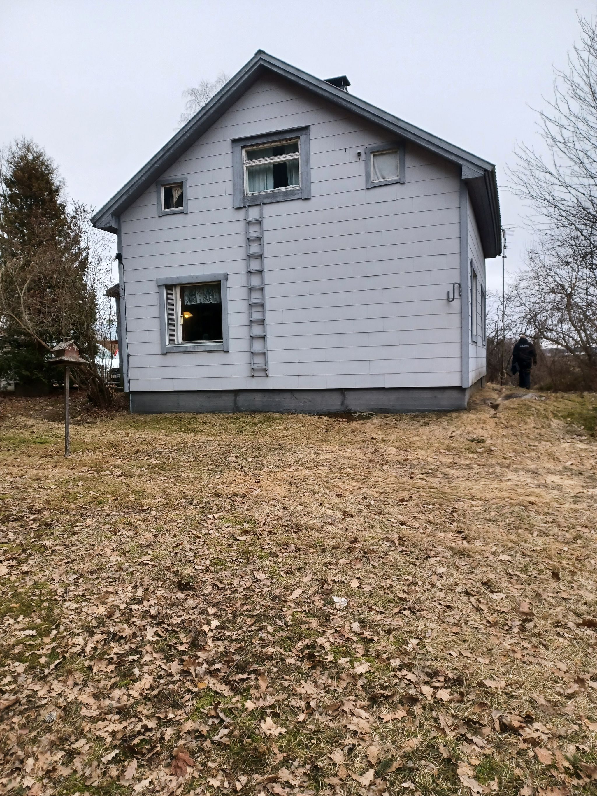 Image 1/22