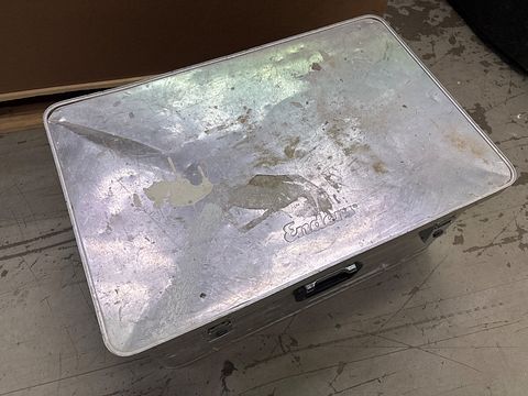 Image 9/64