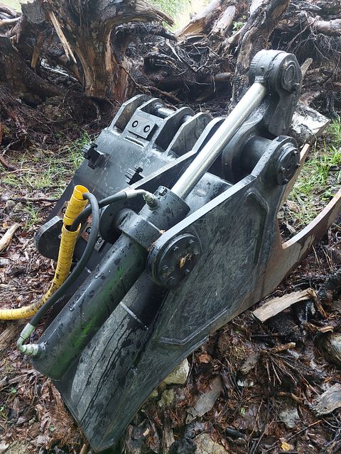 Image 5/6