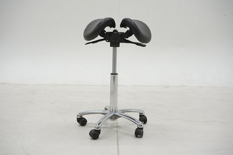 Image 2/6