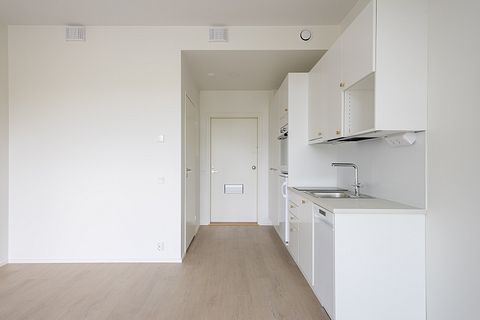Image 5/10