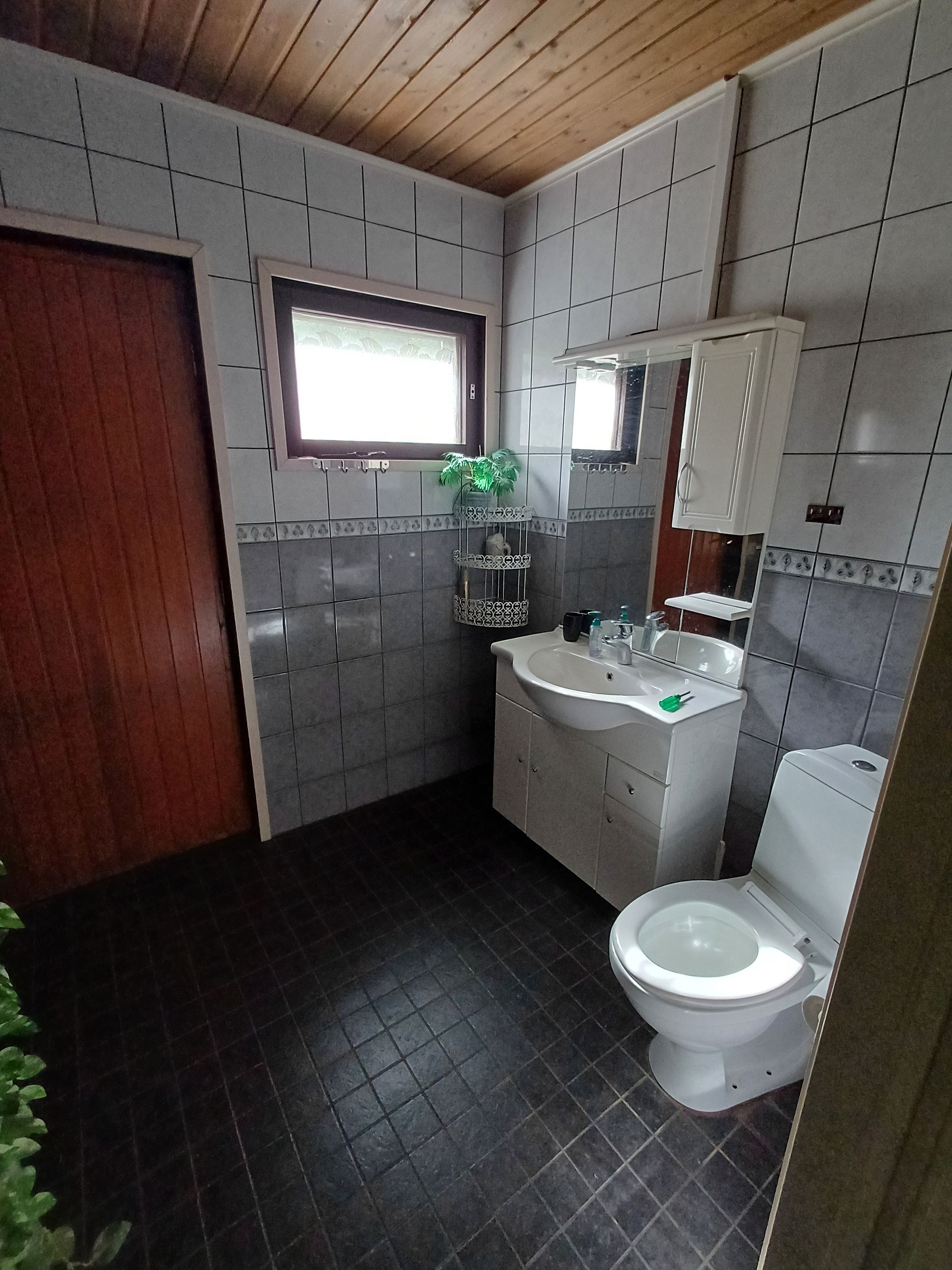 Image 35/44