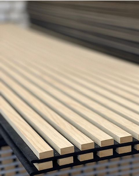 Image 6/10