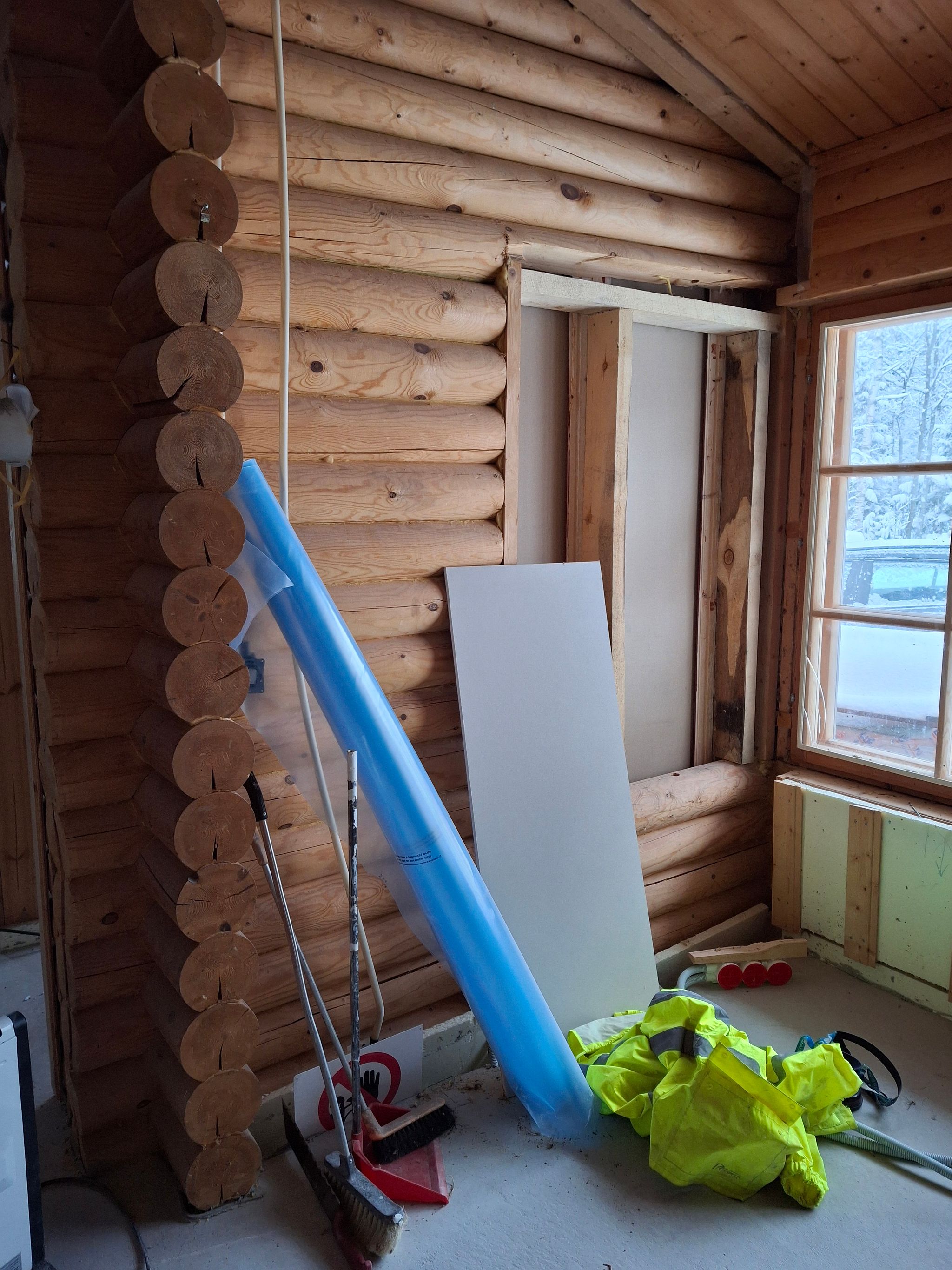 Image 10/26