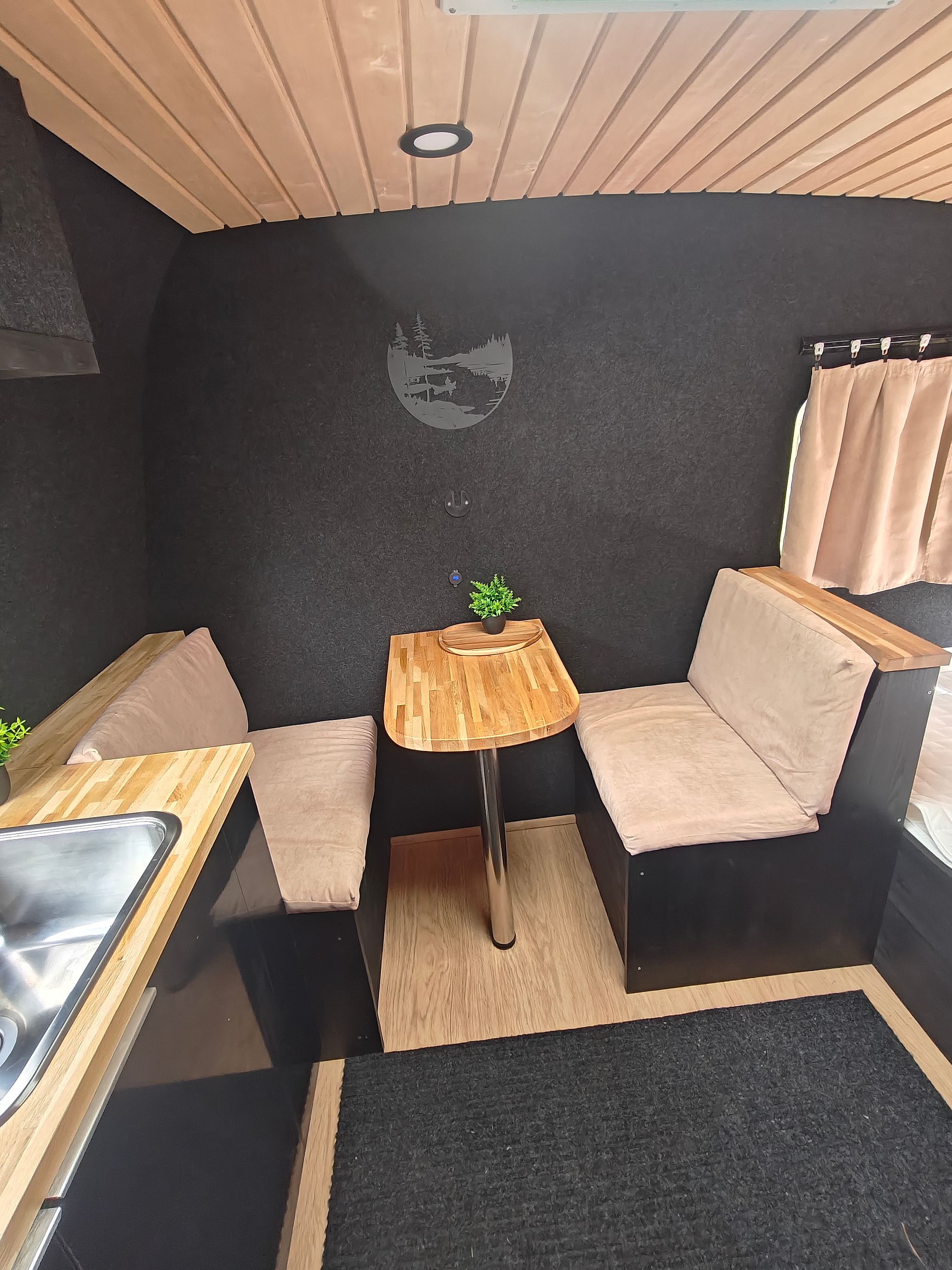 Image 21/27