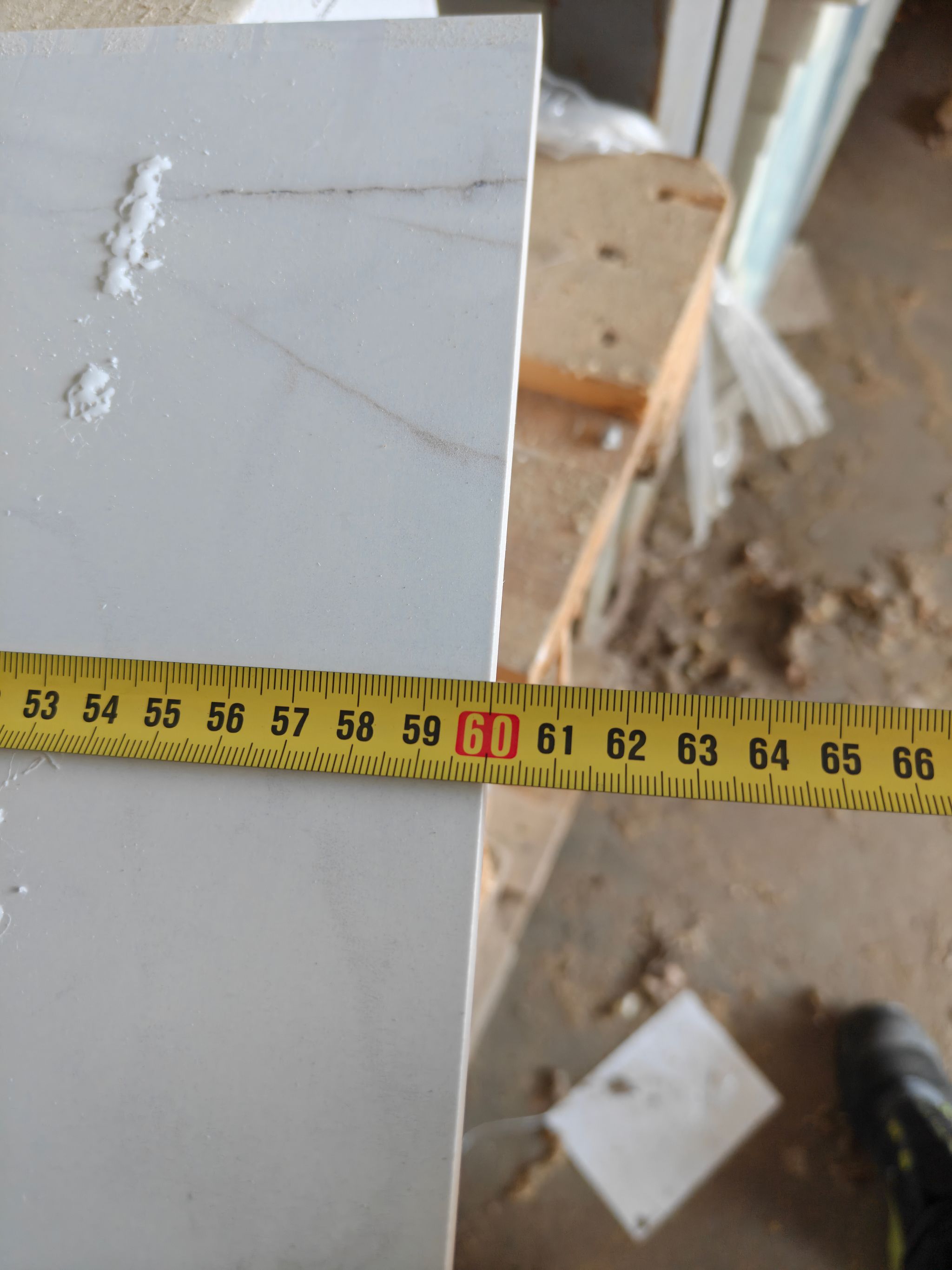 Image 3/8