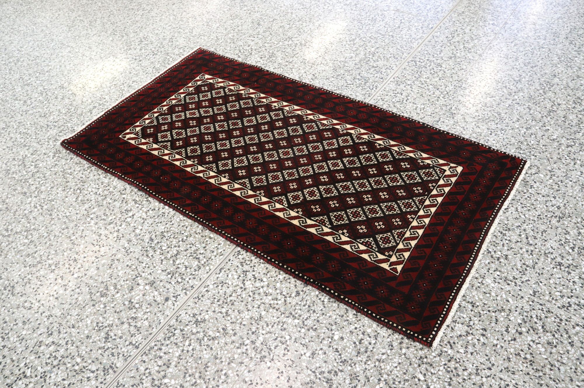 Image 1/15