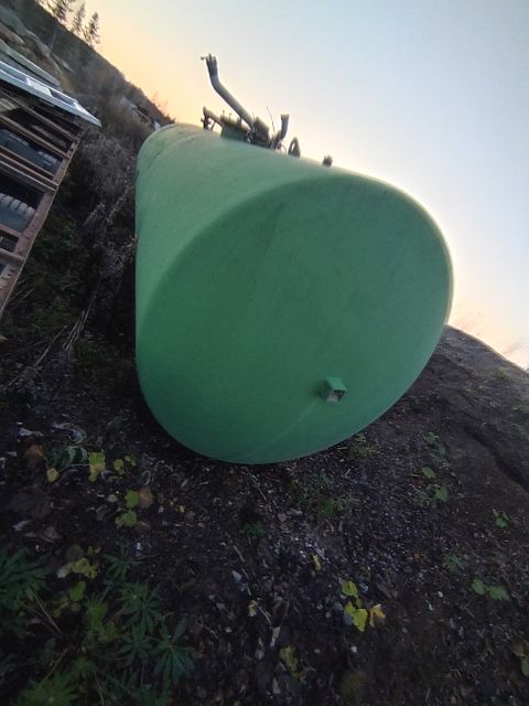 Image 1/6