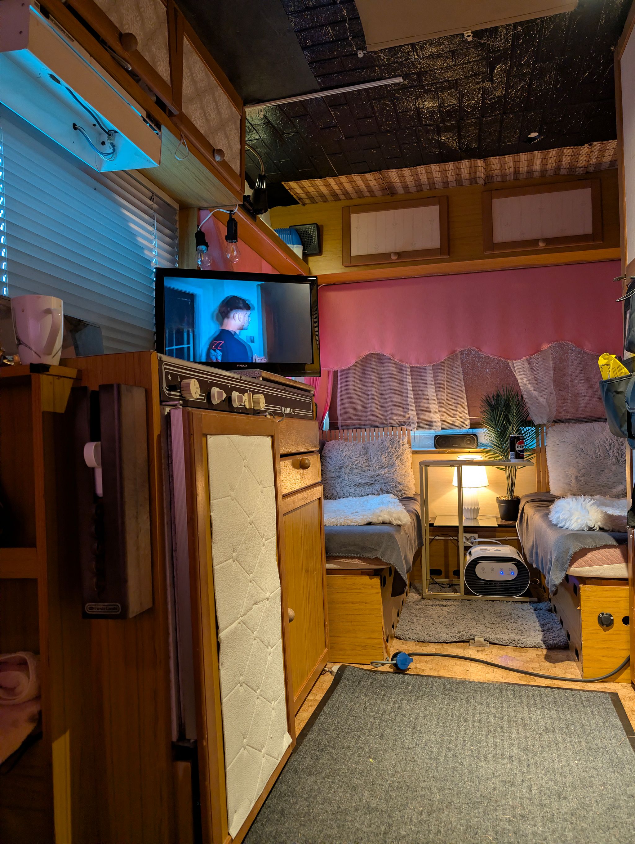 Image 19/21