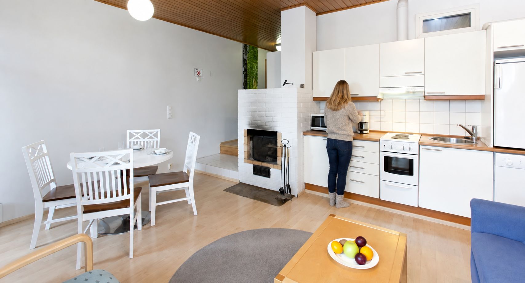 Image 4/4