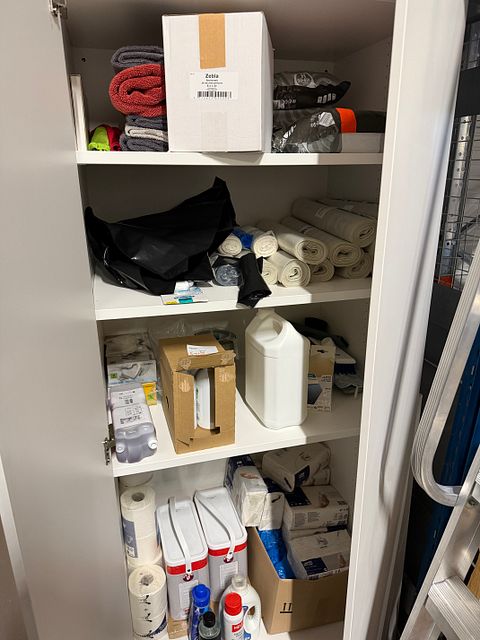 Image 1/6