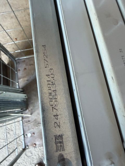 Image 10/17