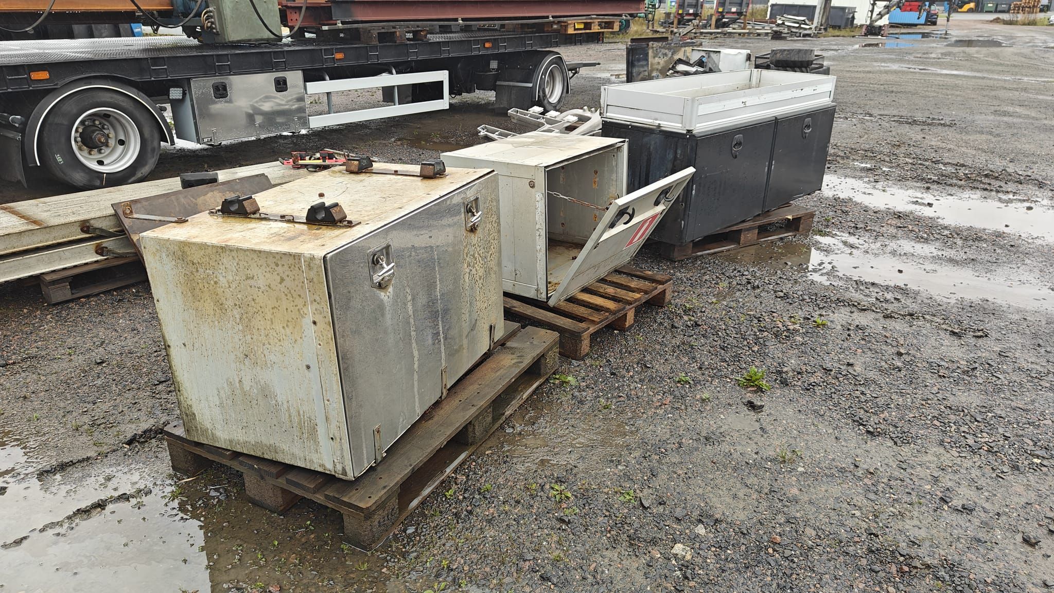Image 6/8