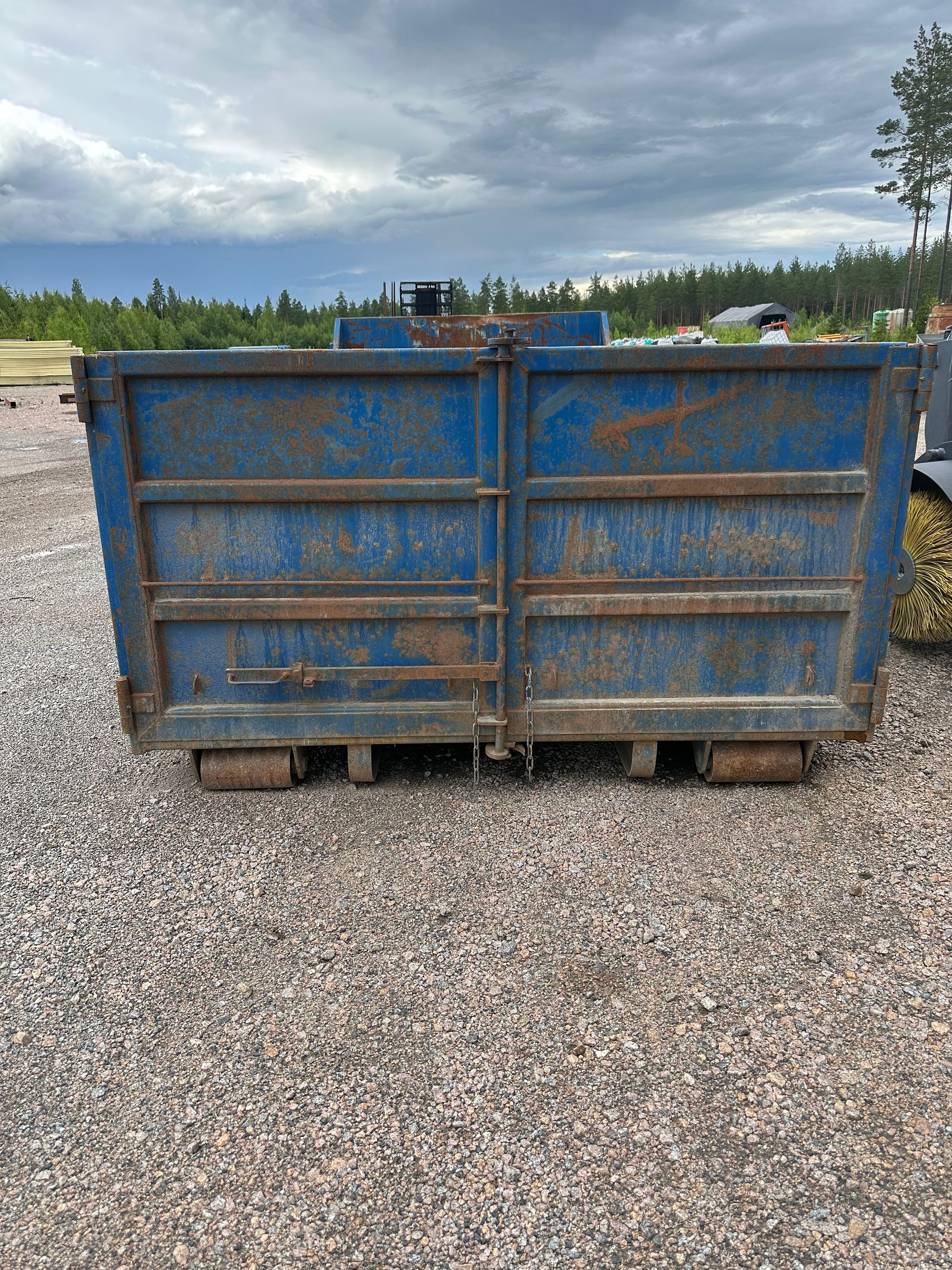 Image 3/6
