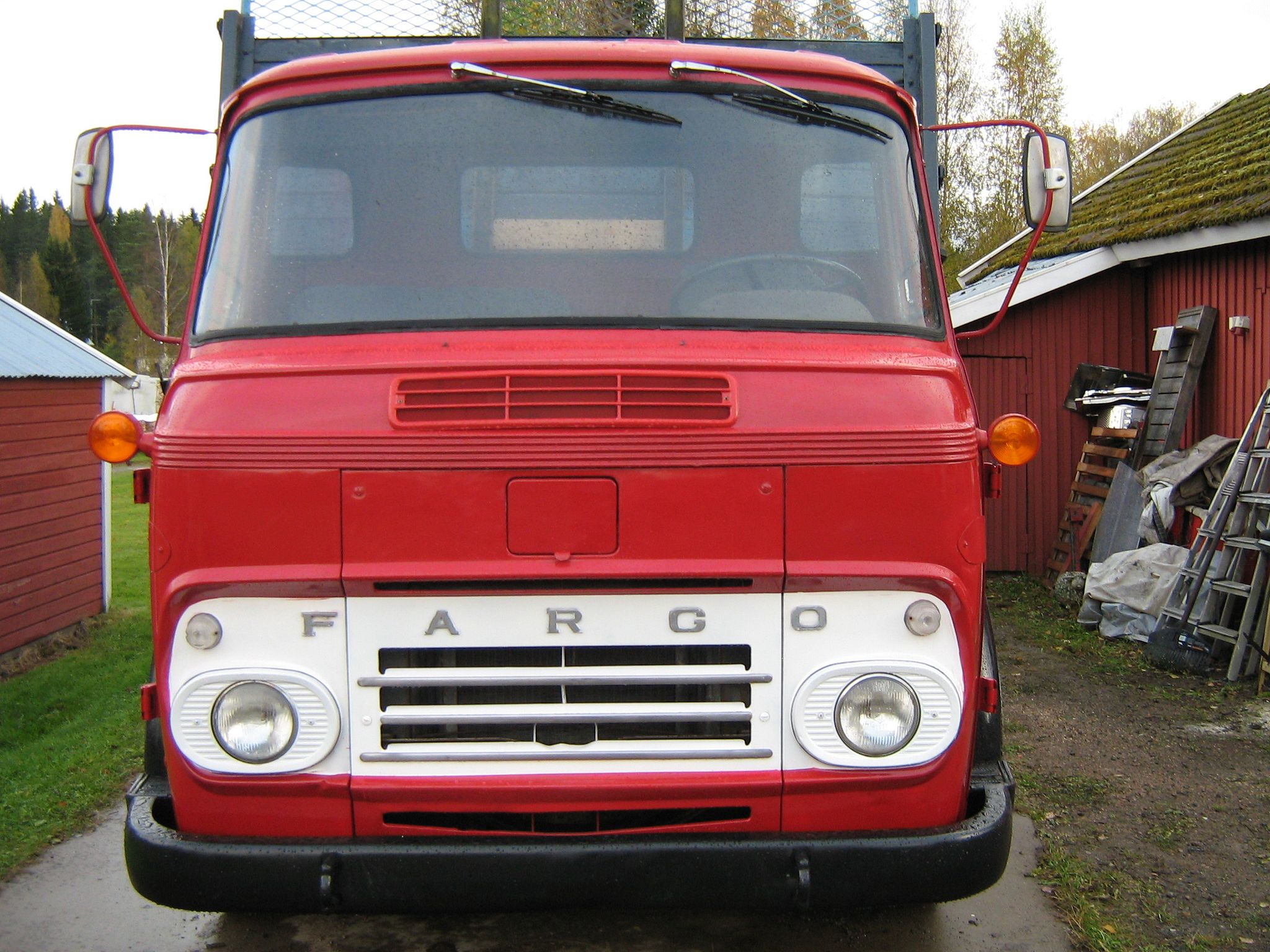 Image 1/25