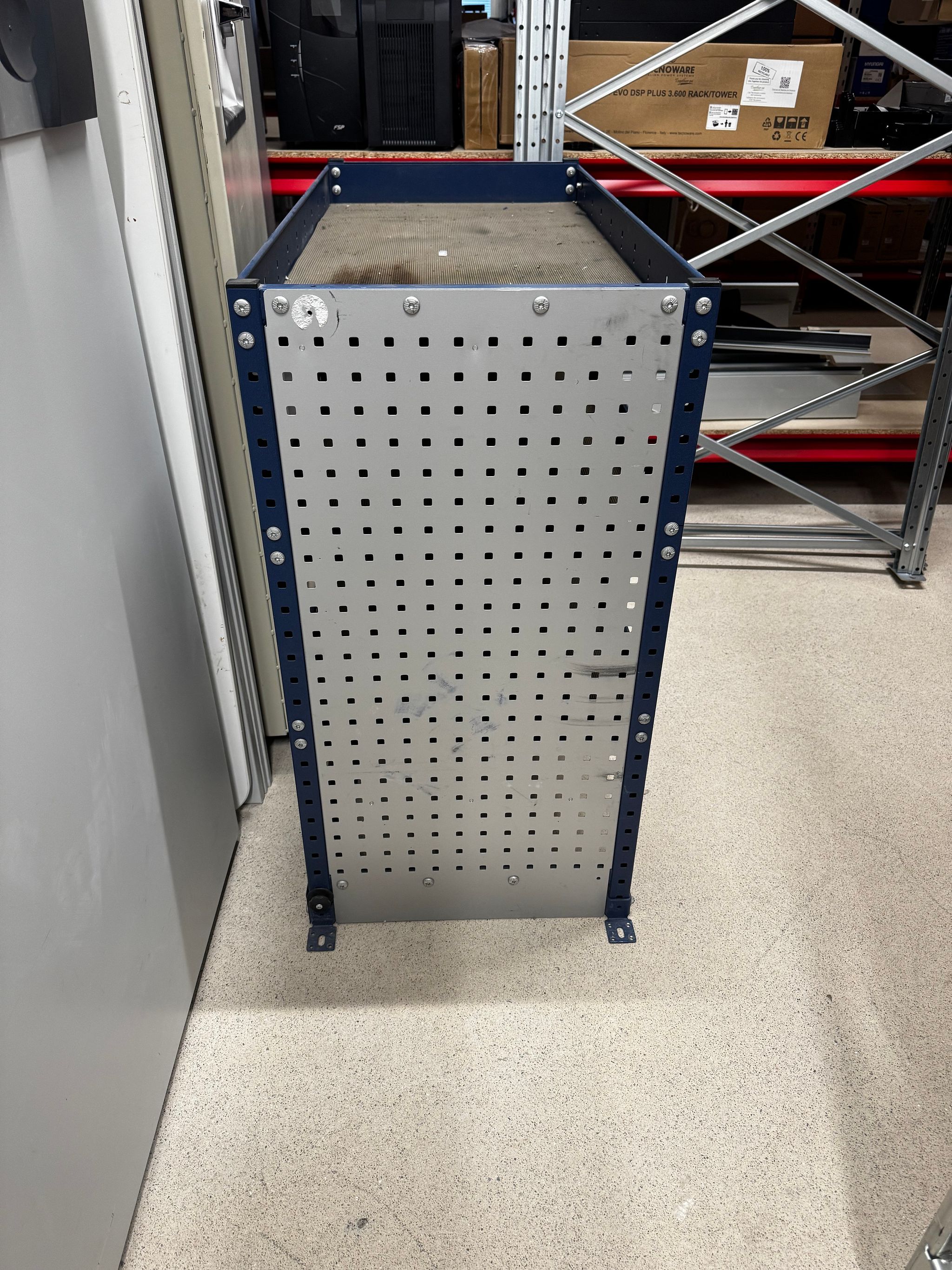 Image 3/3