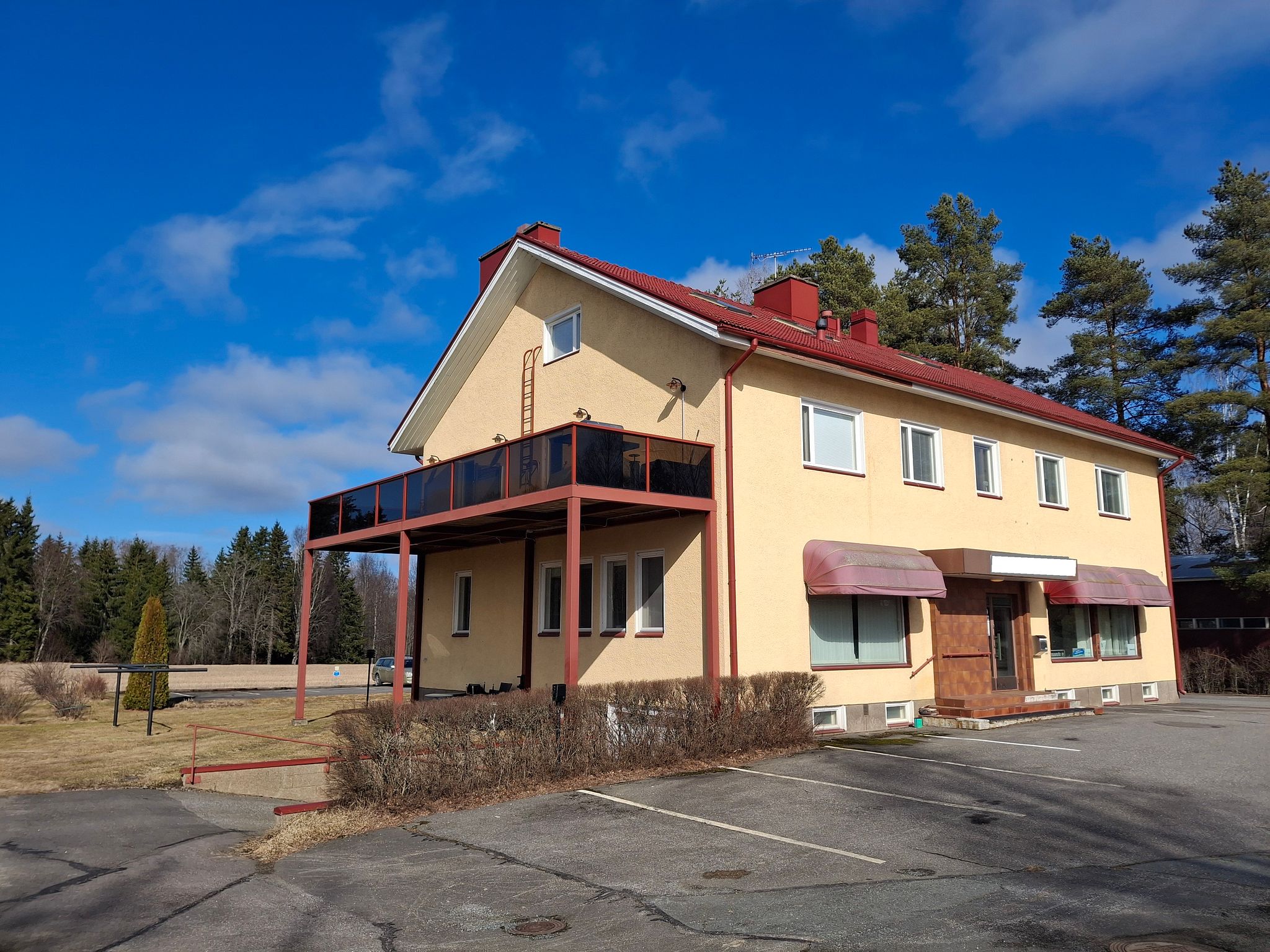 Image 1/28