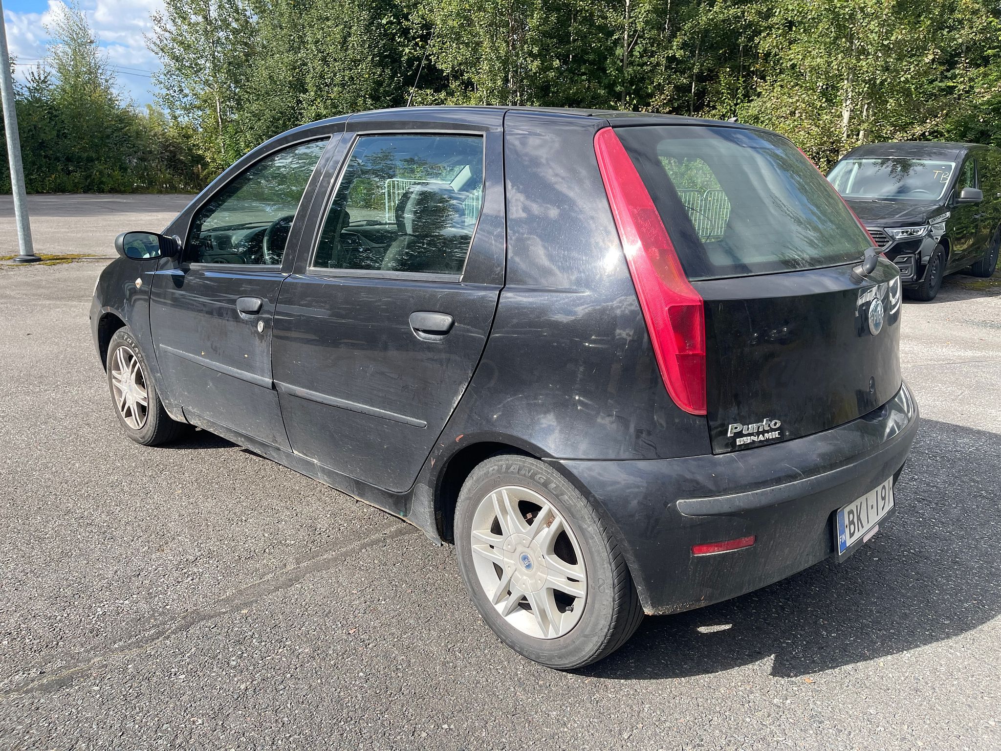 Image 4/12