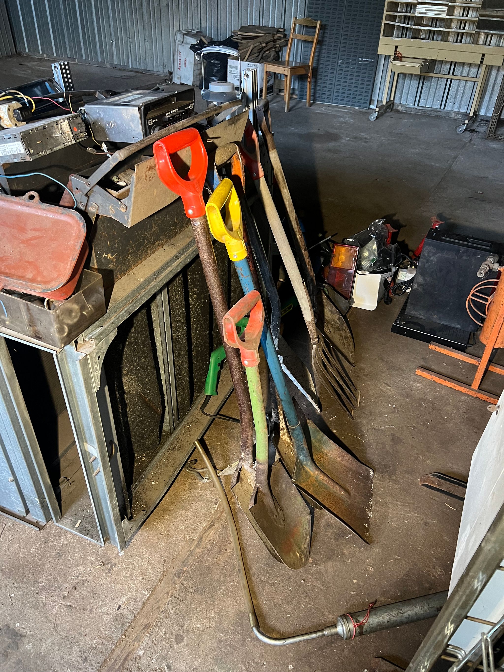Image 4/9