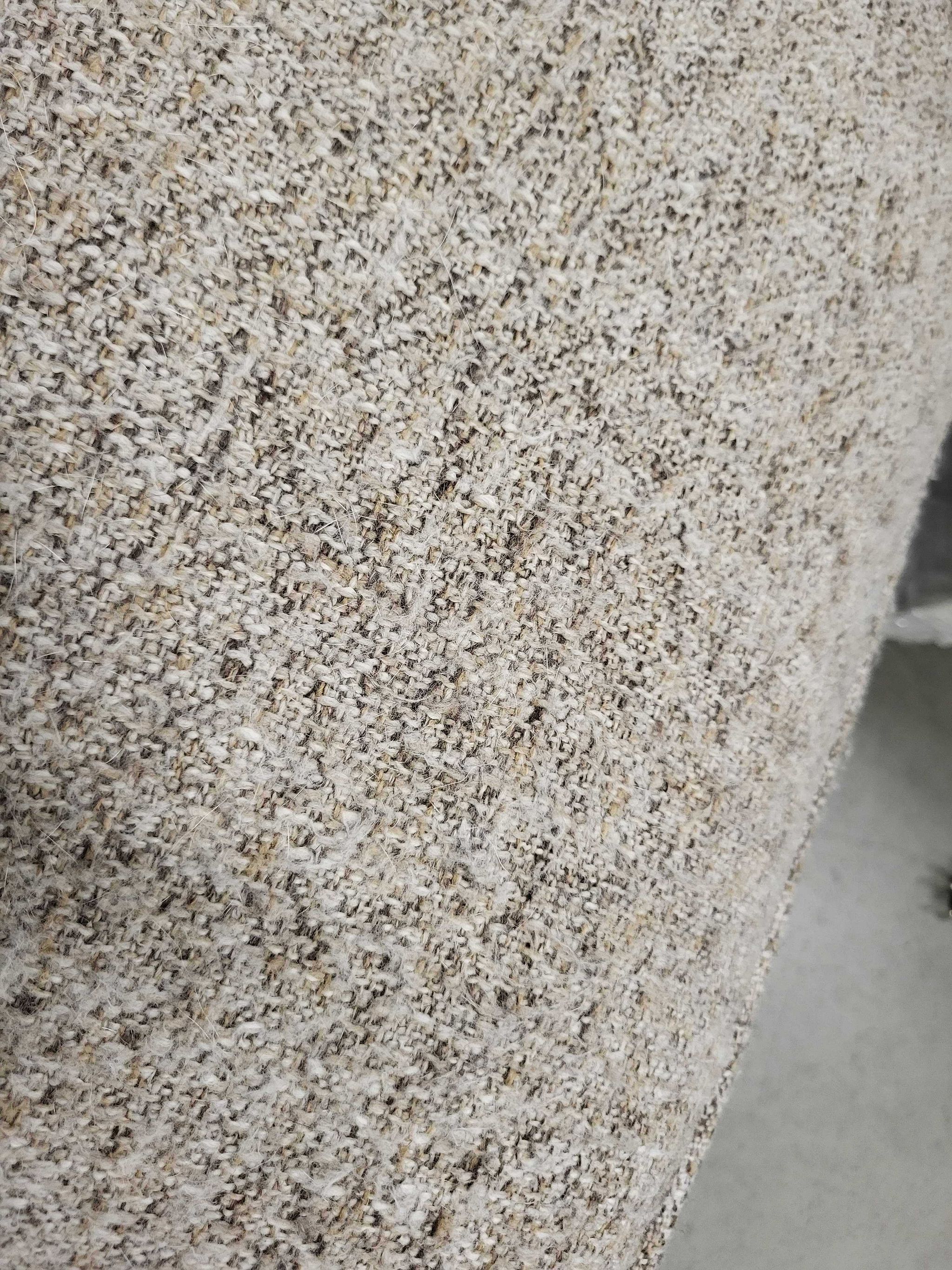 Image 6/10