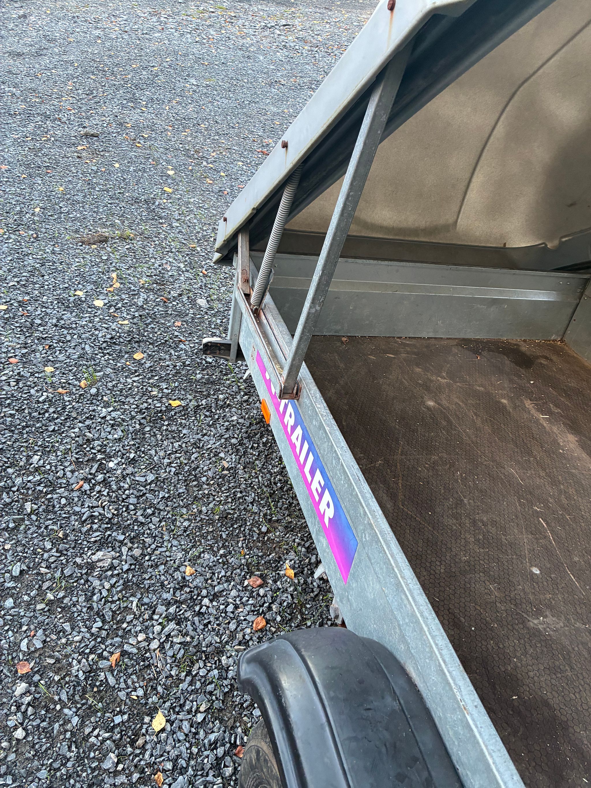 Image 6/10