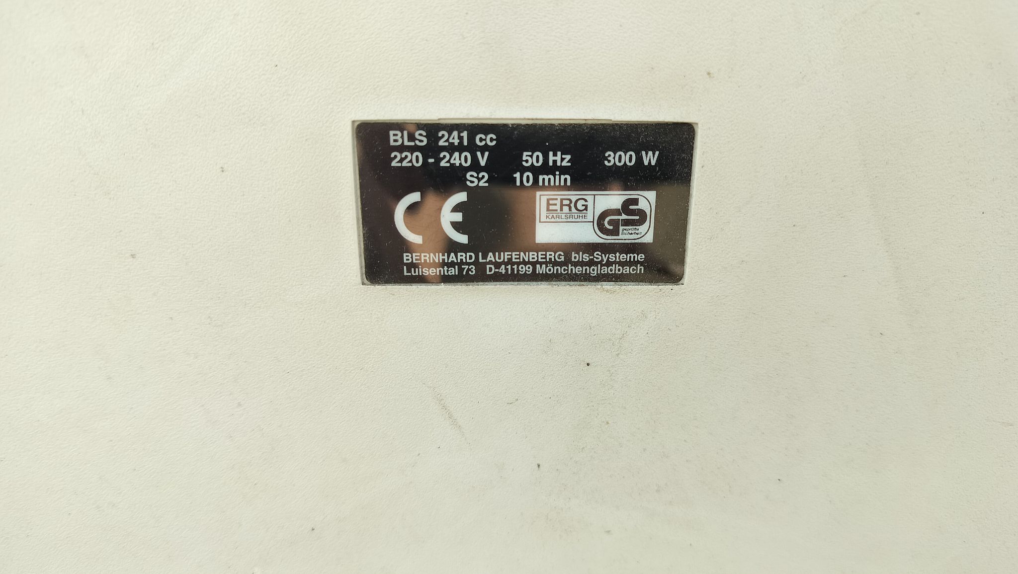 Image 9/10