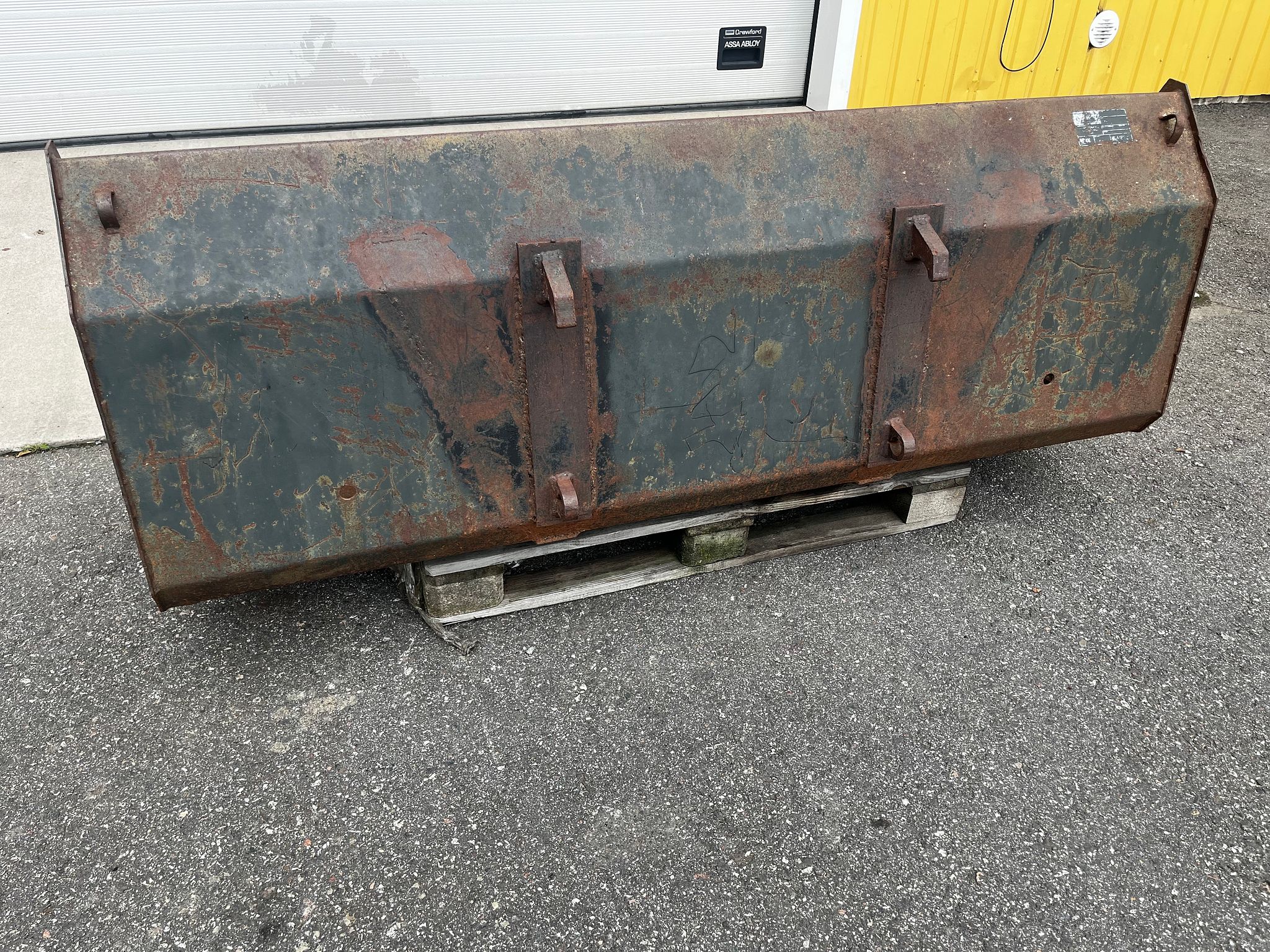 Image 1/7