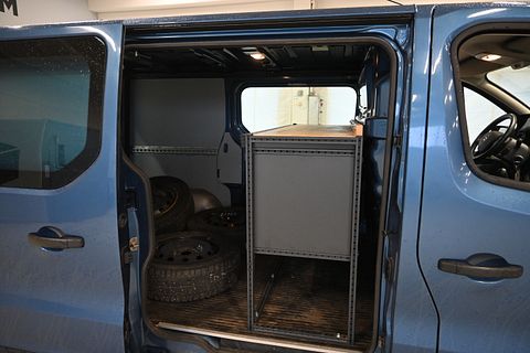 Image 12/36