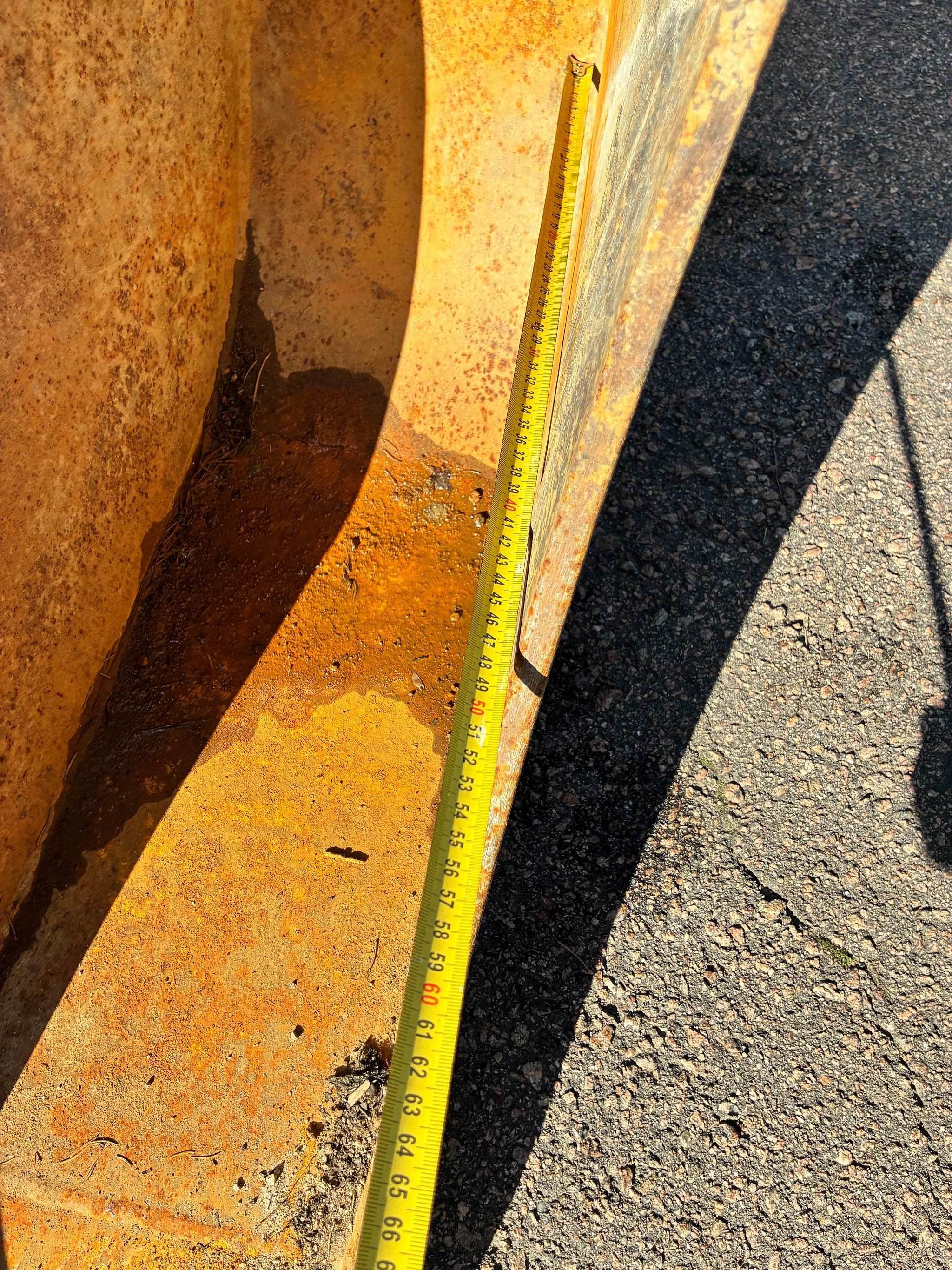 Image 6/7