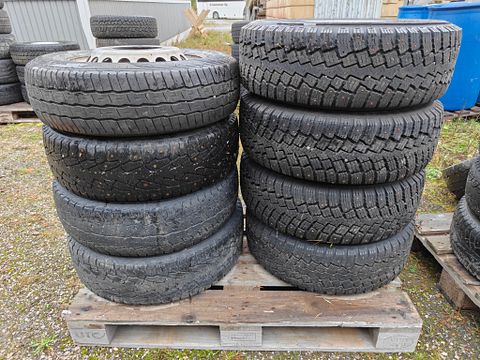 Image 8/24