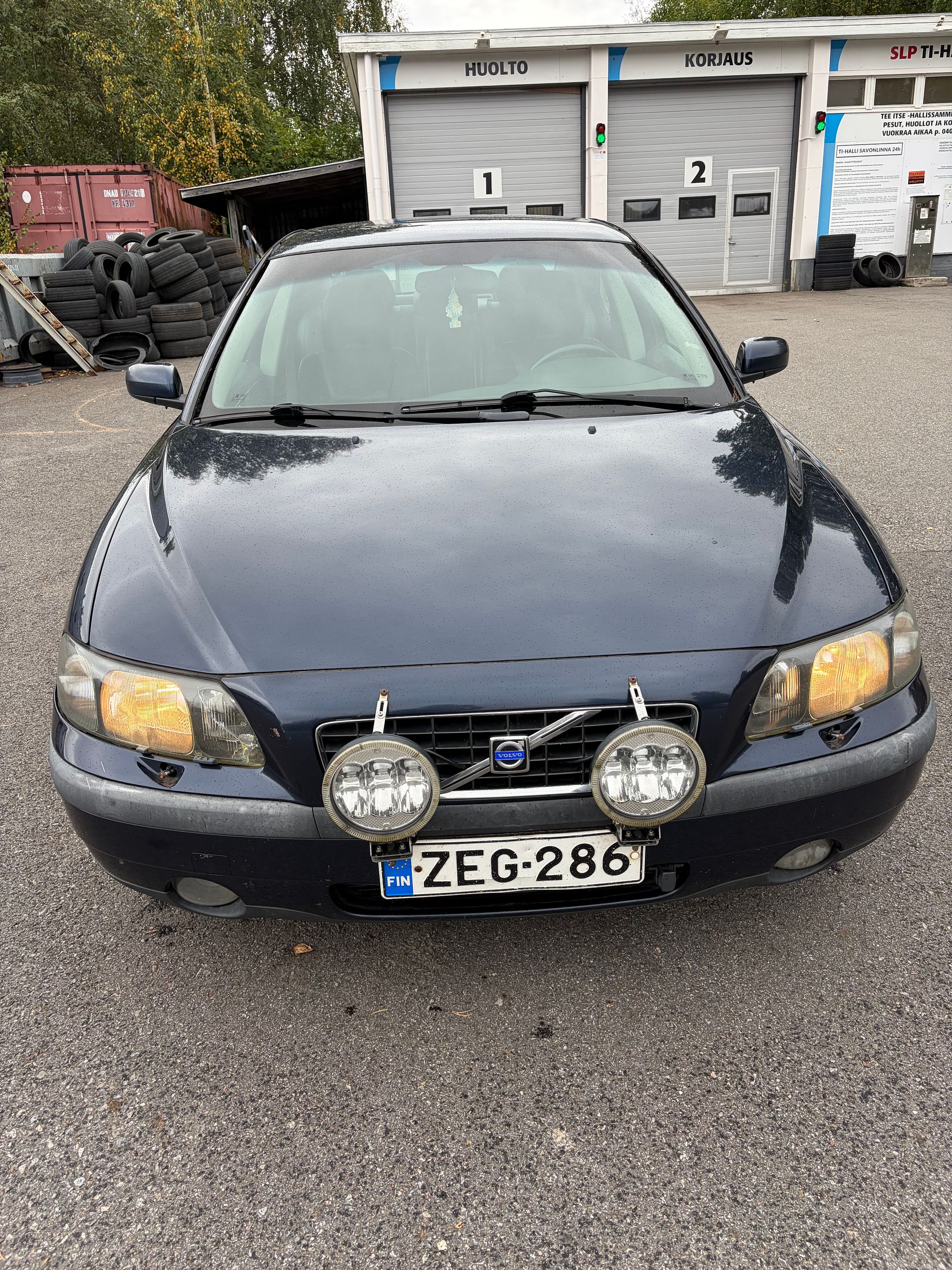Image 1/12
