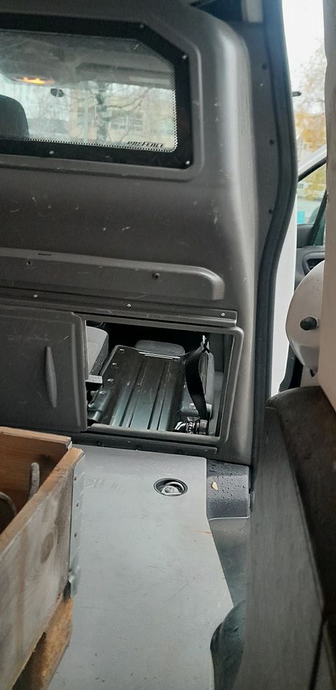 Image 28/28