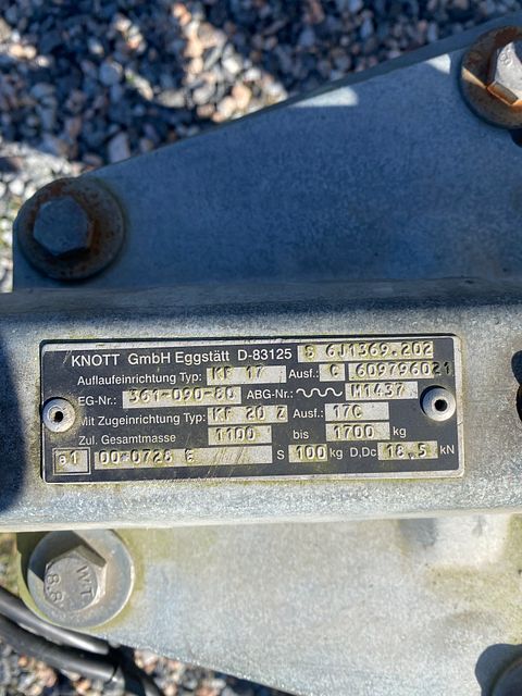 Image 4/6