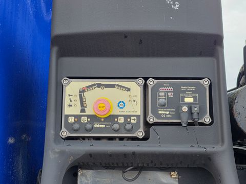Image 3/8