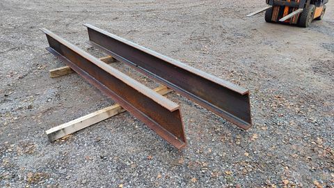 Image 3/4