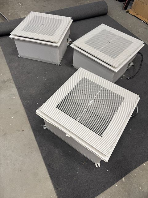 Image 1/6