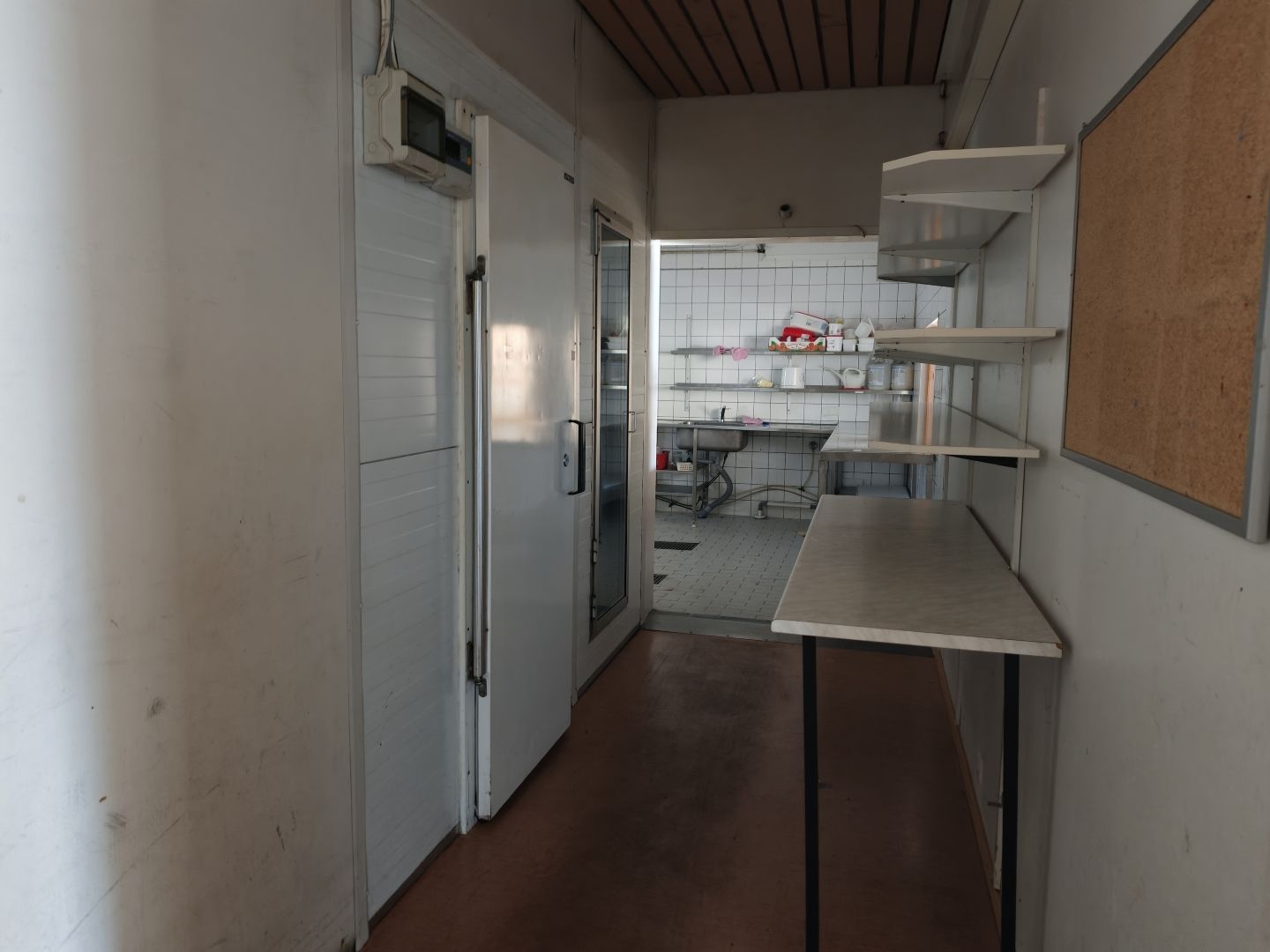 Image 12/39