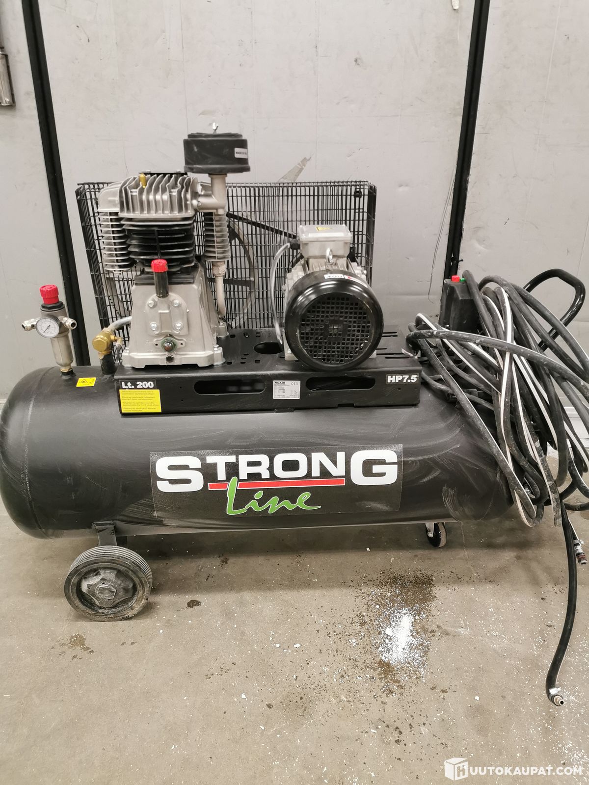 Kompressor Strong STRONGLINE KOMPRESSORI 3-V 7,5HP 925L/200L MUSTA, Luoto | Huutokaupat.com