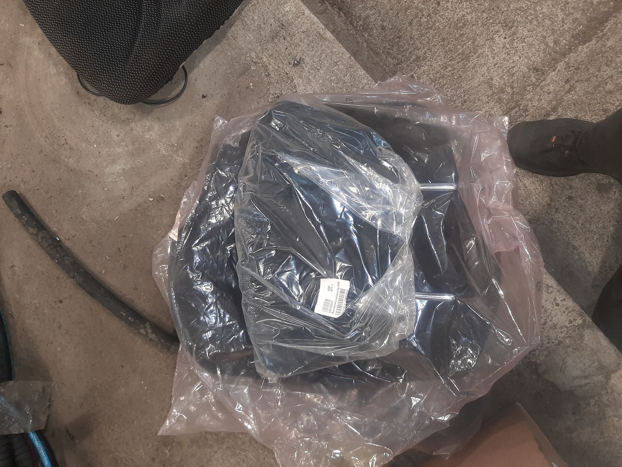 Image 1/5