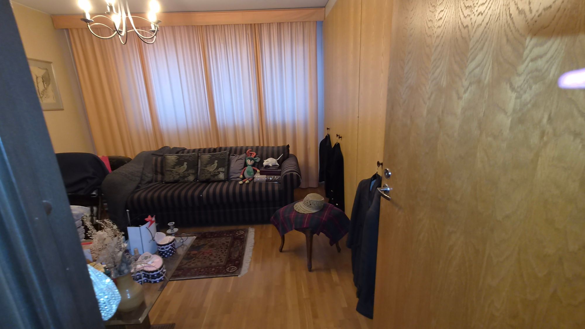 Image 6/17