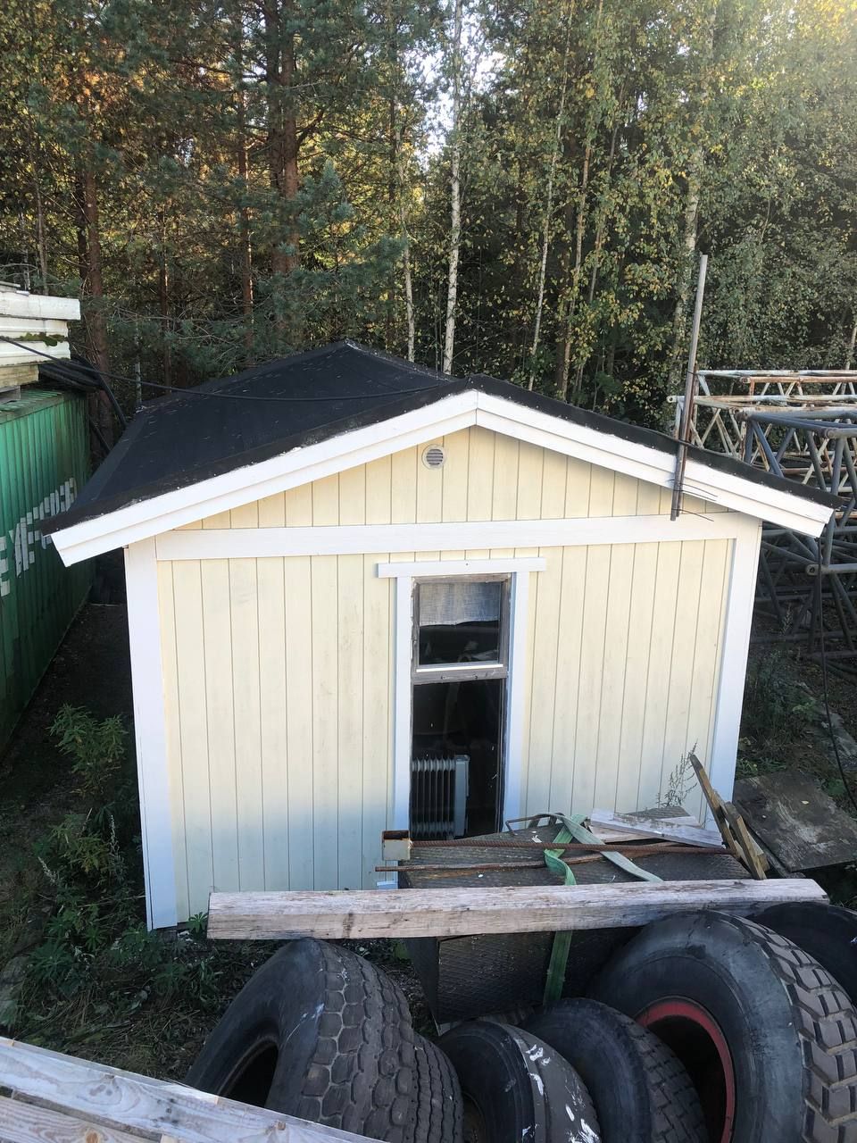 Image 4/16