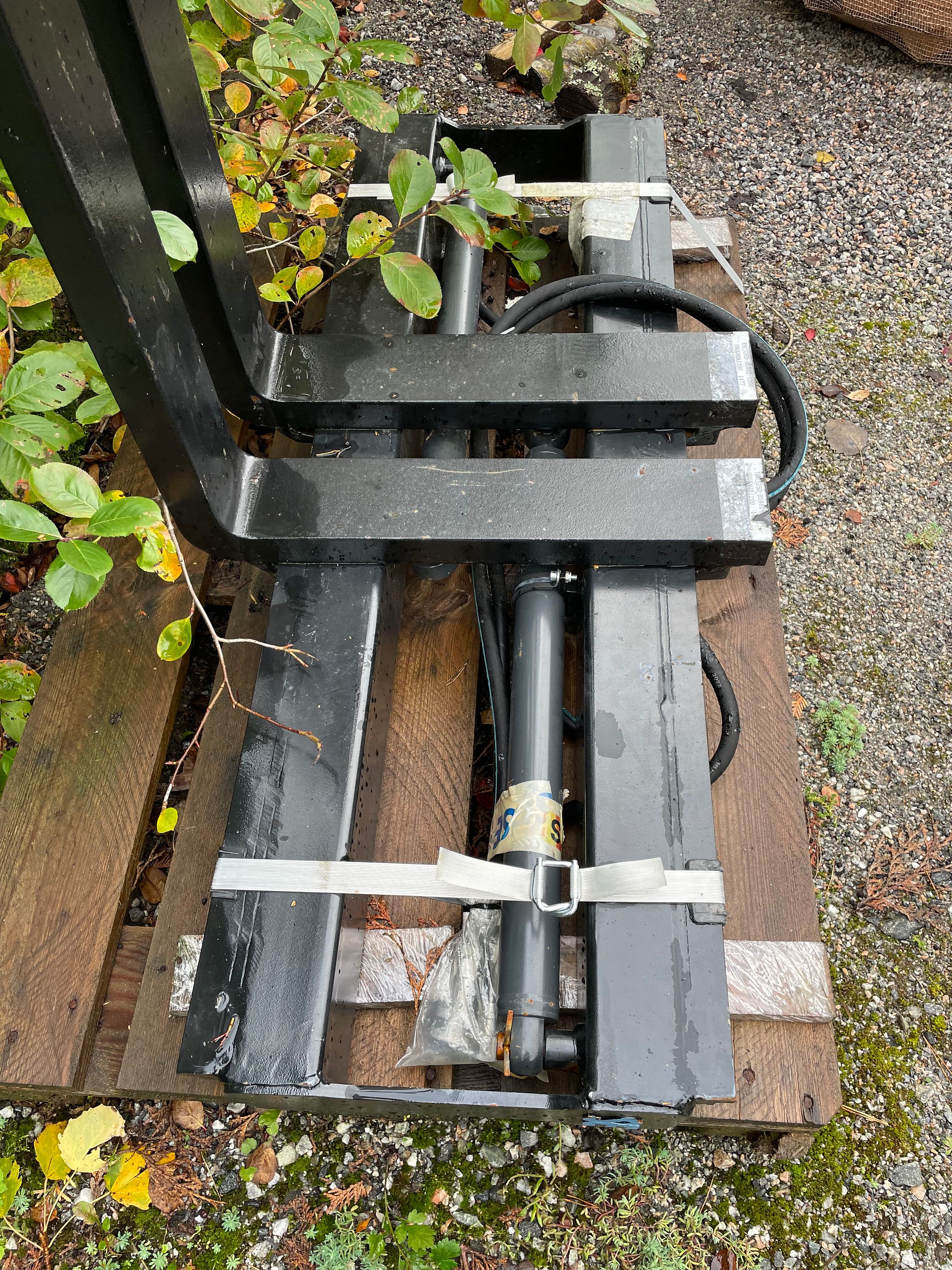 Image 1/3