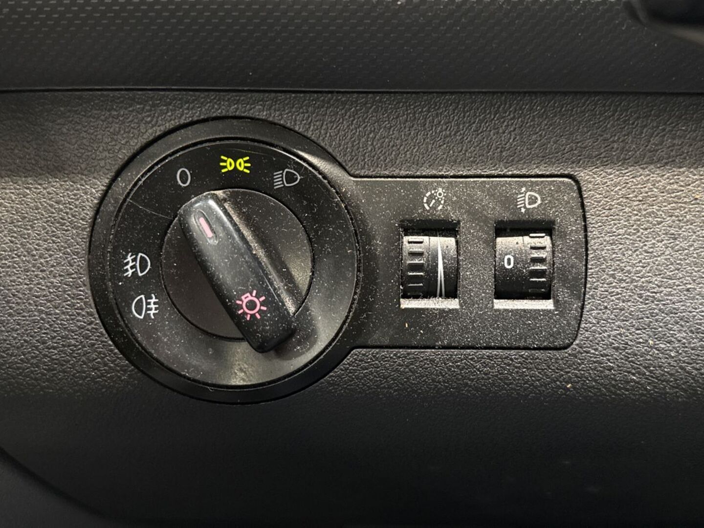 Image 10/26